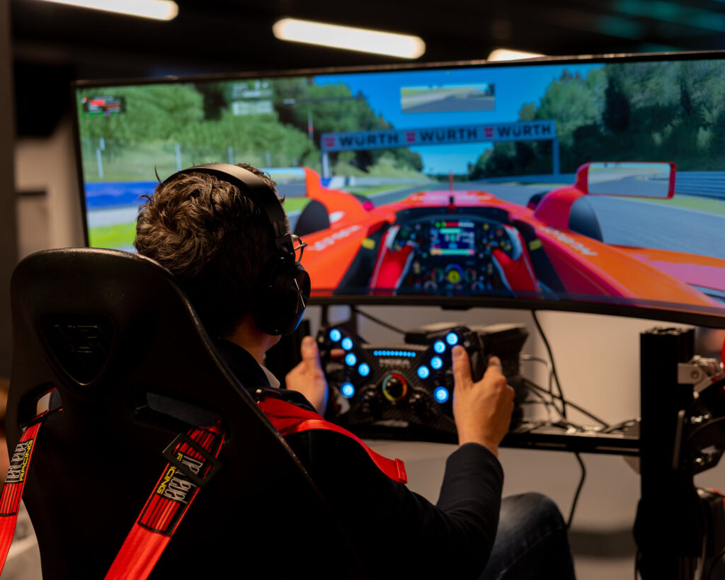 UNI-XP, simracing à Brest